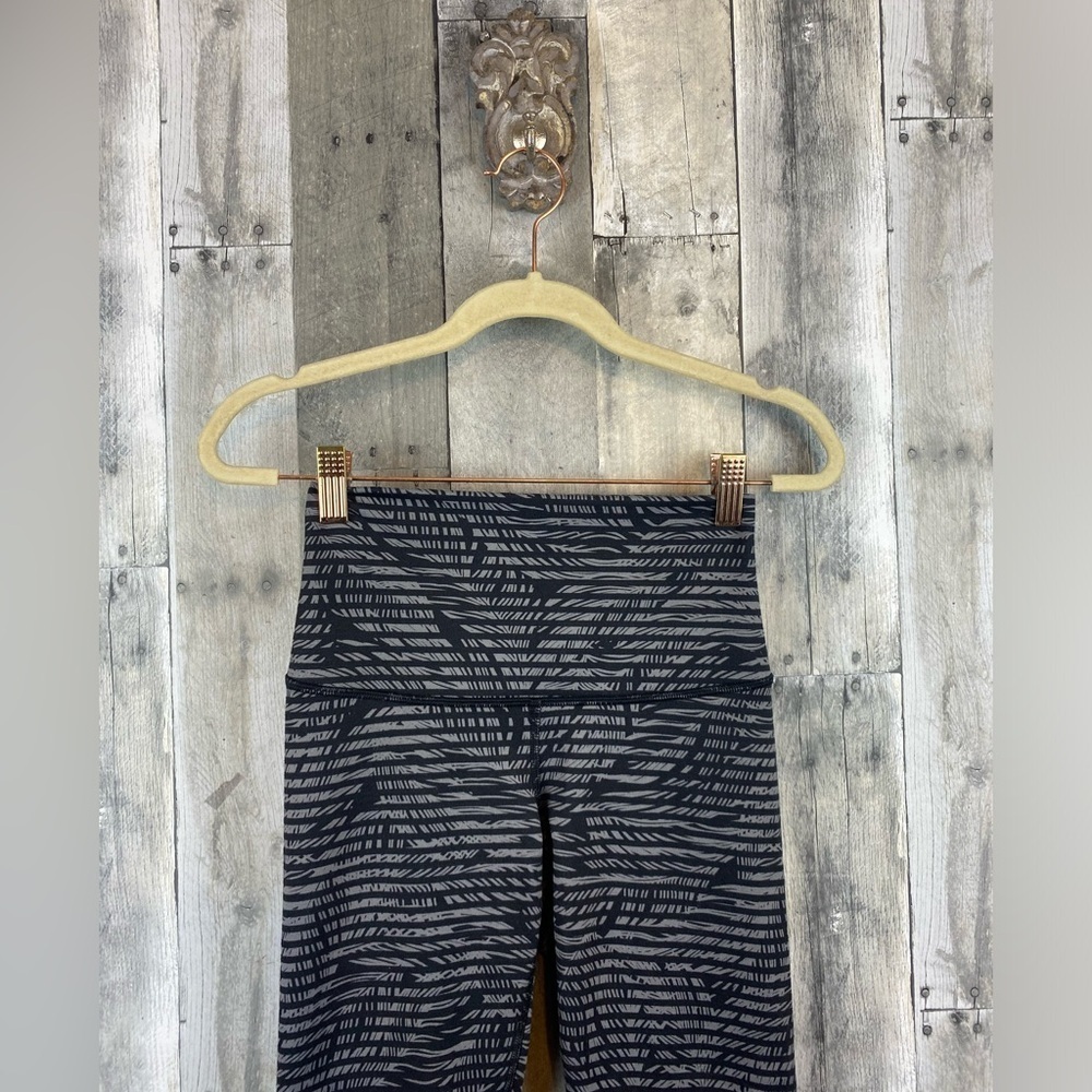 Lululemon Wunder Under Pant *Full-On Luon in Stripe Play Slate Black Size 4. - Picture 5 of 15